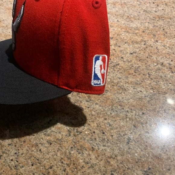 Vintage Toronto Raptors fitted hat - Picture 2 of 5